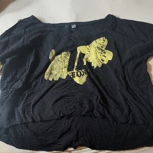 Black and Yellow Women's Short Sleeve Top